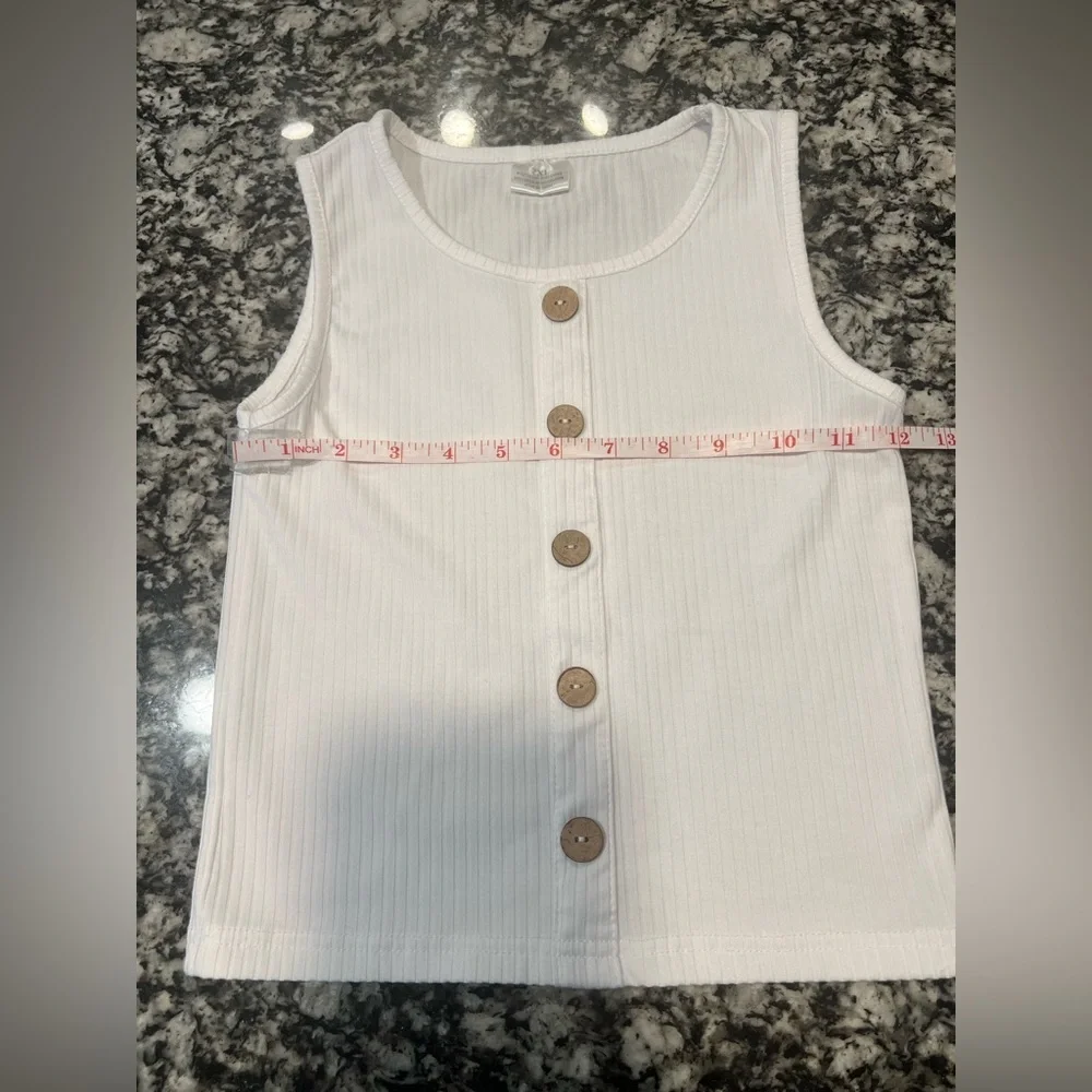 Doll White Bottom Sleeveless Shirt (It’s Labeled 2XL But It’s Not) (0701)